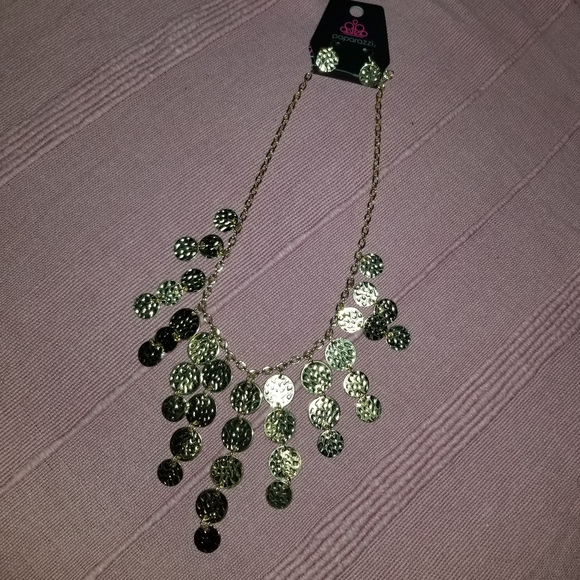 Necklace - Picture 2 of 3